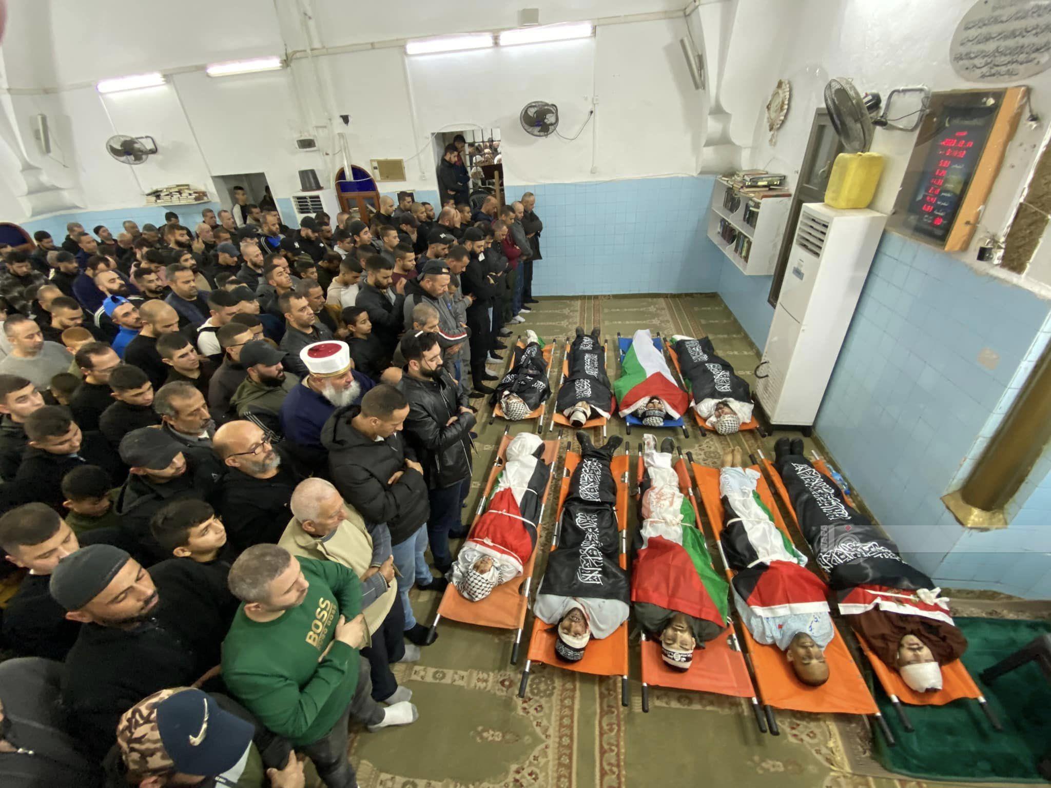 جانب من تشييع جثامين الشهداء (تصوير: ثائر أبو بكر/ وفا)